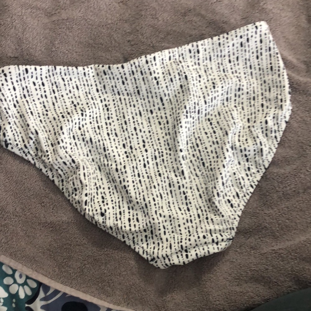 Full coverage bikini bottom - Picture 2 of 3
